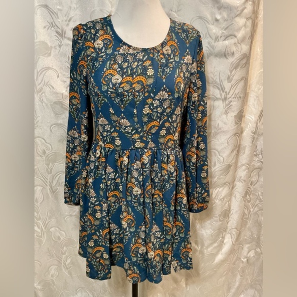 Romeo. & Juliet Couture Blue Floral Long Sleeve Tunic Dress